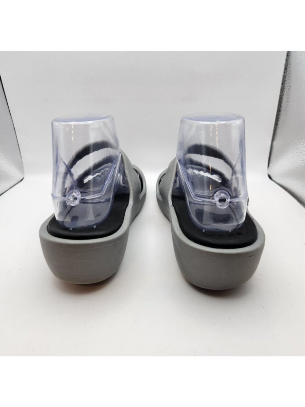 Crocs Patricia Gray Grey Womens Strappy Sandals Slide Comfort Size 9 USED Casual - Picture 6 of 11